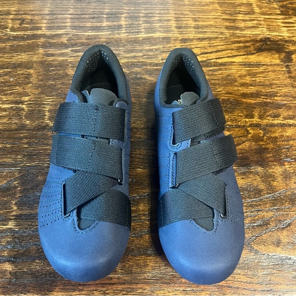 Fizik Tempo R5 Powerstrap Cycling Shoe Navy/ Black with attached cleats - Picture 1 of 10